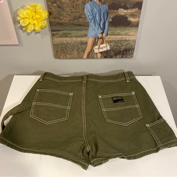 Patched pocket denim shorts - SMALL - Picture 4 of 6